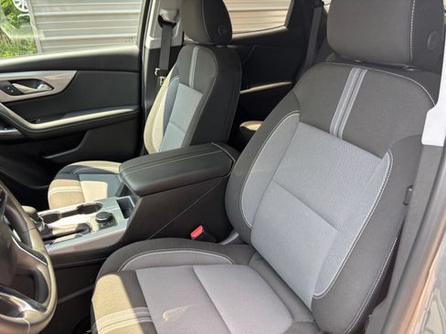 Used 2026 Chevrolet Blazer LT AWD/4WD image 32