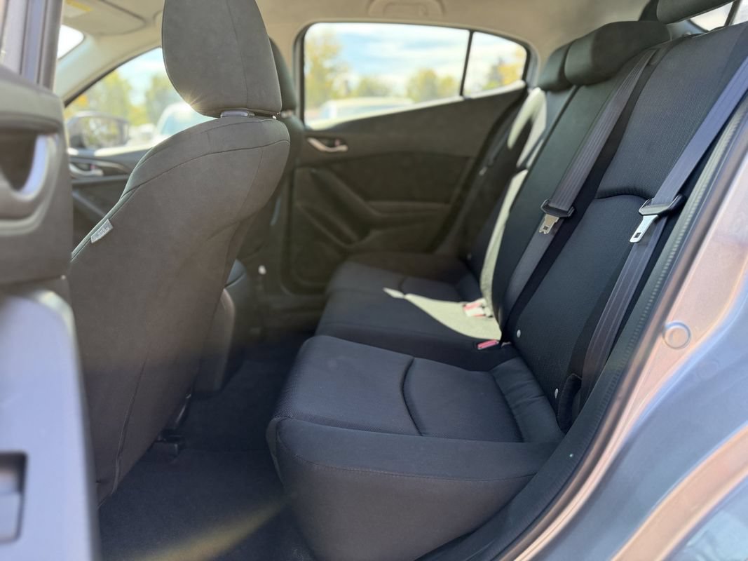 Used 2014 MAZDA MAZDA3 i Sport FWD image 12