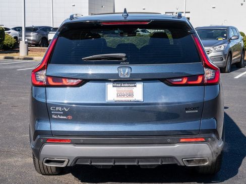 Used 2024 Honda CR-V Sport Touring image 4