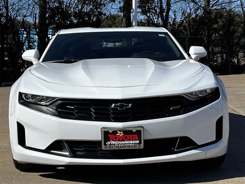 Used 2020 Chevrolet Camaro LT w/ RS Package image 7