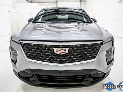 Used 2024 Cadillac XT4 Premium Luxury image 10