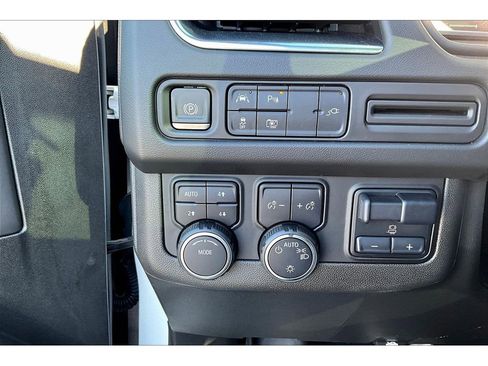 Used 2022 Chevrolet Tahoe RST image 15