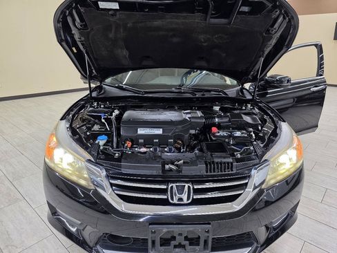 Used 2014 Honda Accord Touring image 42
