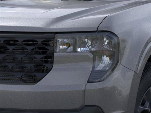 New 2026 Ford Maverick XLT image 19