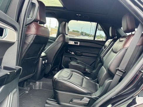 Used 2021 Ford Explorer Platinum w/ Equipment Group 601A AWD/4WD image 10