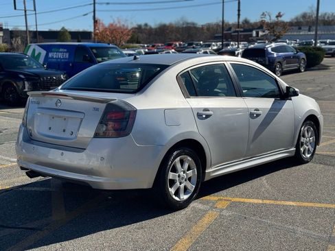 Used 2012 Nissan Sentra 2.0 SR image 6
