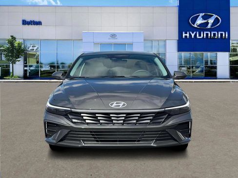 New 2026 Hyundai Elantra SE FWD image 12