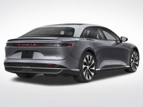 Used 2024 Lucid Air Touring image 2