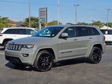 Used 2019 Jeep Grand Cherokee Altitude image 3