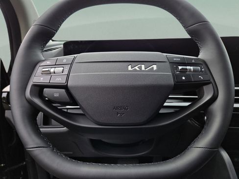 New 2026 Kia Sportage LX FWD image 38