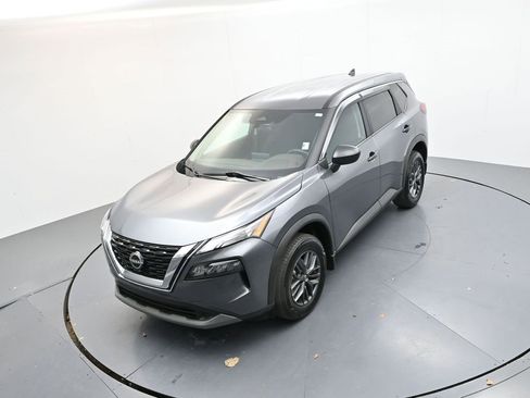 Used 2023 Nissan Rogue S image 18