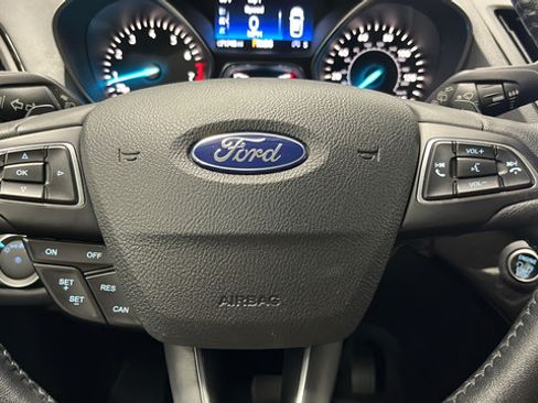 Used 2017 Ford Escape Titanium w/ Equipment Group 301A FWD image 16
