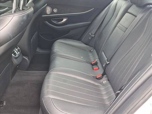 Certified 2018 Mercedes-Benz E 300 4MATIC image 17