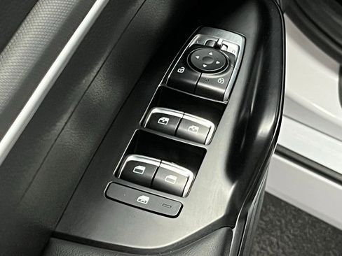 Used 2023 Kia K5 GT-Line image 17