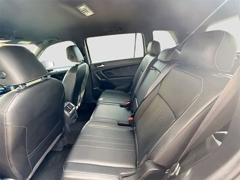 Used 2022 Volkswagen Tiguan SE R-Line image 26