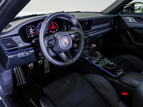 New 2026 Porsche 911 Carrera T image 4