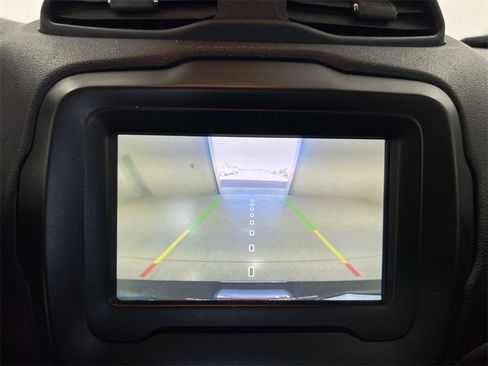 Used 2020 Jeep Renegade Trailhawk w/ Cold Weather Group image 13