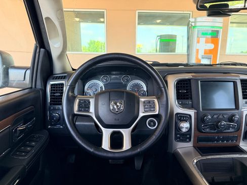 Used 2015 RAM 1500 Laramie w/ Convenience Group AWD/4WD image 17