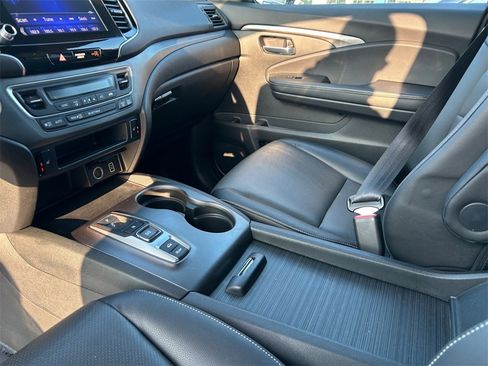 Used 2023 Honda Ridgeline RTL image 11