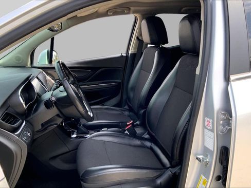 Used 2021 Buick Encore Preferred w/ Safety Package AWD/4WD image 8