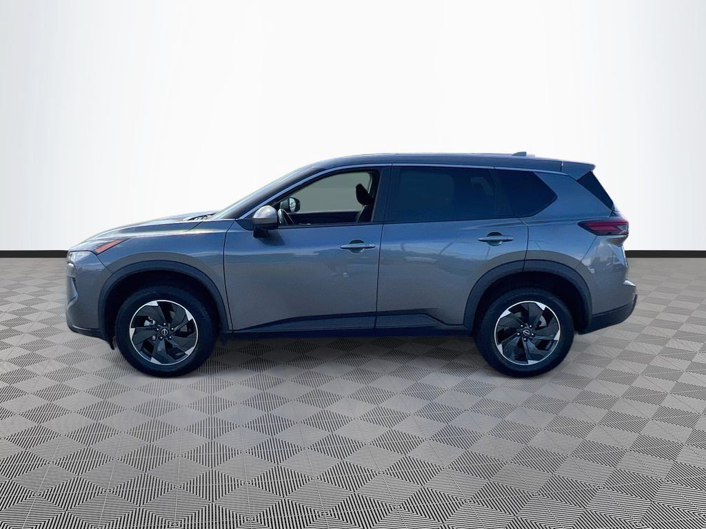 Used 2025 Nissan Rogue SV AWD/4WD image 4