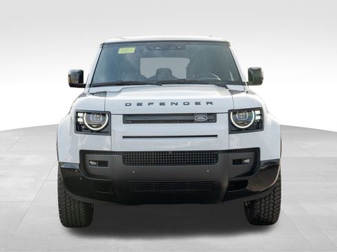 New 2026 Land Rover Defender 110 X-Dynamic SE image 2