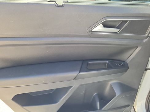 Used 2019 Volkswagen Atlas SE w/ Towing Package FWD image 12