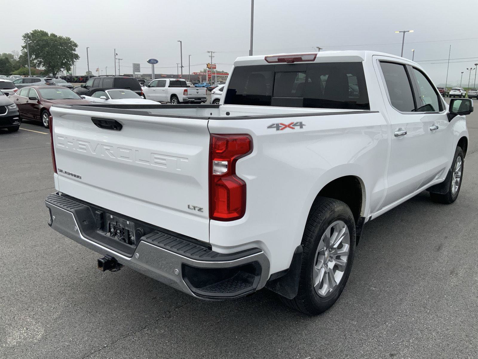 Used 2024 Chevrolet Silverado 1500 LTZ w/ LTZ Premium Package AWD/4WD image 11