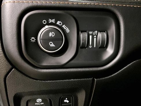 Used 2023 RAM 1500 Limited image 32