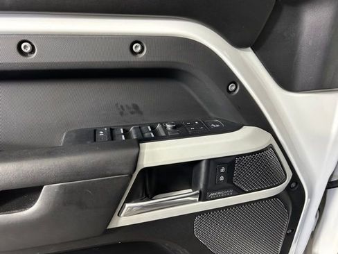 Used 2020 Land Rover Defender 110 HSE AWD/4WD image 14