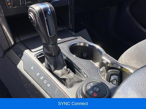 Used 2018 Ford Explorer XLT w/ Equipment Group 201A AWD/4WD image 11