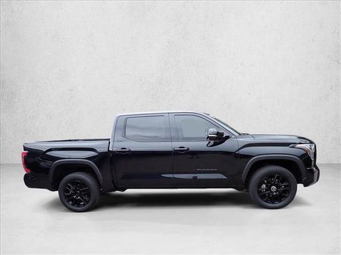 Used 2024 Toyota Tundra Limited AWD/4WD image 5