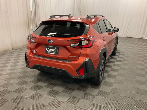 Used 2024 Subaru Crosstrek 2.0i Premium w/ Crosstrek Mirror Package AWD/4WD image 2