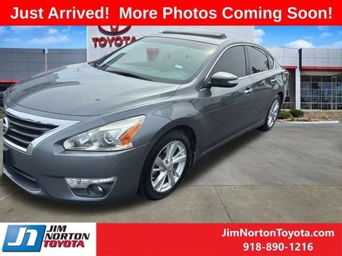 Used 2015 Nissan Altima 2.5 SL w/ Technology Package FWD image 3