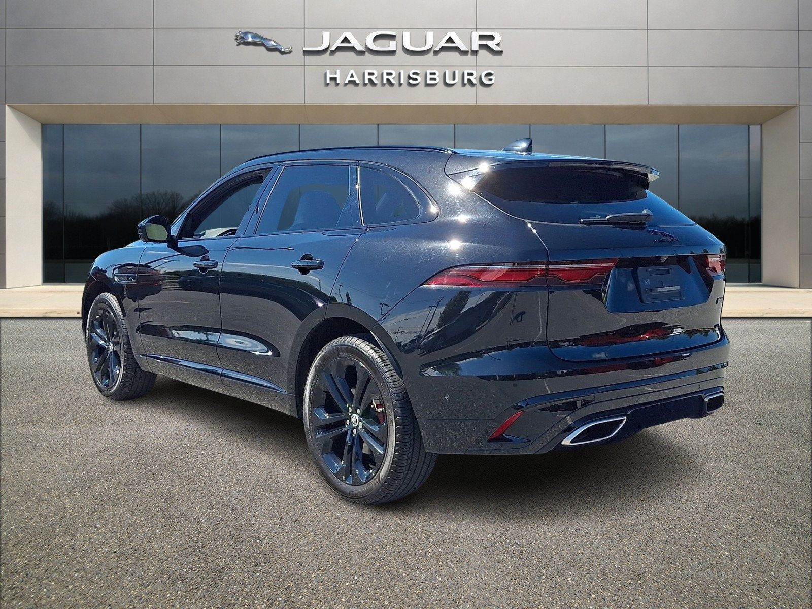 Used 2026 Jaguar F-PACE R-Dynamic S AWD/4WD image 2