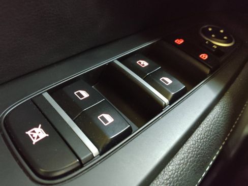 Used 2023 Kia Forte GT-Line w/ GT-Line Premium Package FWD image 27