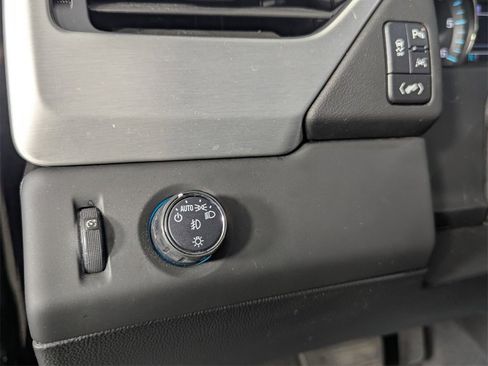 Used 2020 GMC Yukon SLT w/ Premium Edition image 13