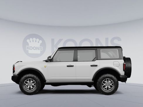 New 2025 Ford Bronco Badlands AWD/4WD image 2