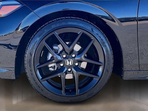 Used 2025 Honda Civic Sport image 8