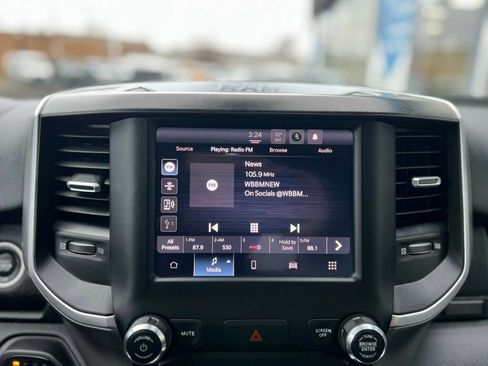 Used 2024 RAM 2500 Big Horn w/ Bed Utility Group image 28