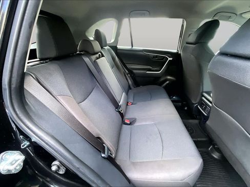 Used 2025 Toyota RAV4 LE AWD/4WD image 18