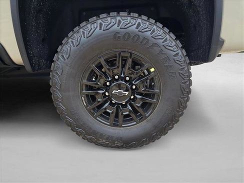 New 2026 Chevrolet Silverado 2500 ZR2 AWD/4WD image 10