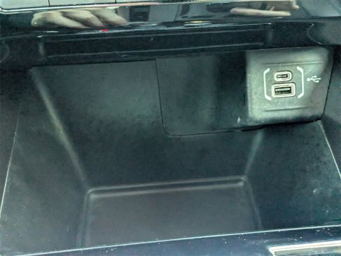 Used 2022 Jeep Compass Latitude image 29