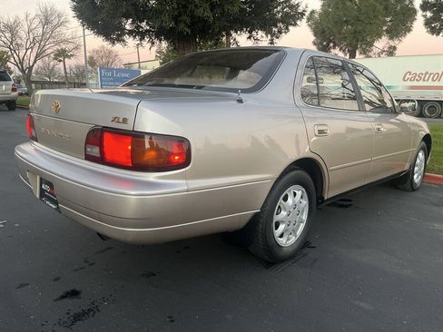 Used 1995 Toyota Camry XLE image 14