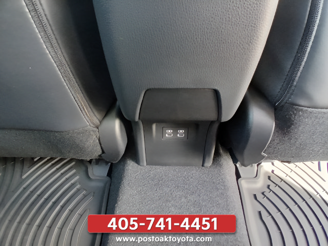 New 2027 Toyota Prius XLE FWD image 17