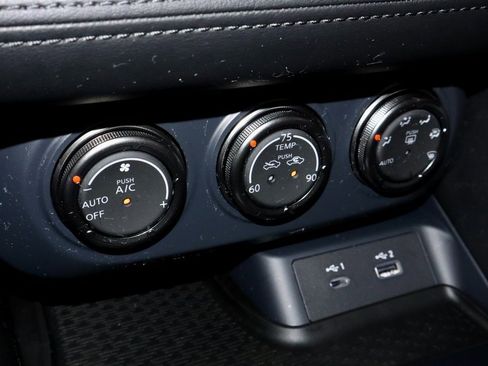 Certified 2024 Nissan Z NISMO w/ Floor Mat Package image 31