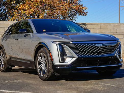 Certified 2025 Cadillac Lyriq Luxury image 5