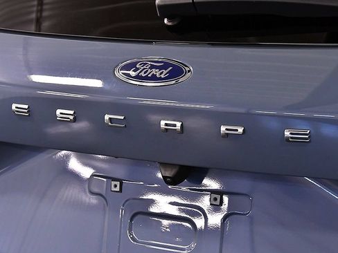 Used 2025 Ford Escape Platinum FWD image 10