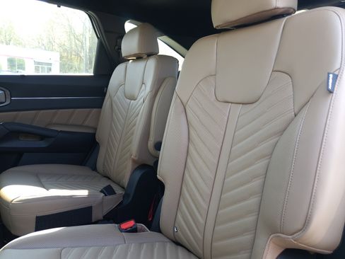 New 2025 Kia Sorento SX Prestige w/ Olive Brown Leather Package image 12