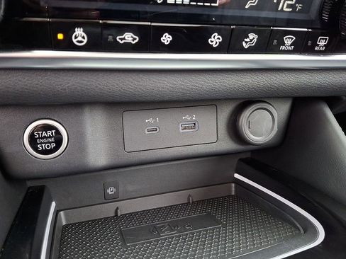 Used 2023 Nissan Rogue Platinum AWD/4WD image 26